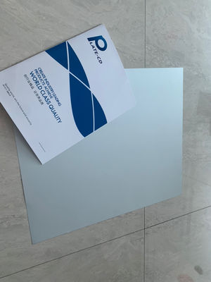 Πλάκα CTP χωρίς επεξεργασία με χημικά ελεύθερη εκτύπωση και ενέργεια έκθεσης 110-130mj/cm για αποτελεσματικές ροές εργασίας